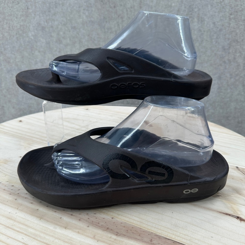 OOFOS OOriginal Recovery Sandals Mens 9 Womens 11 Black Thong Flip Flops